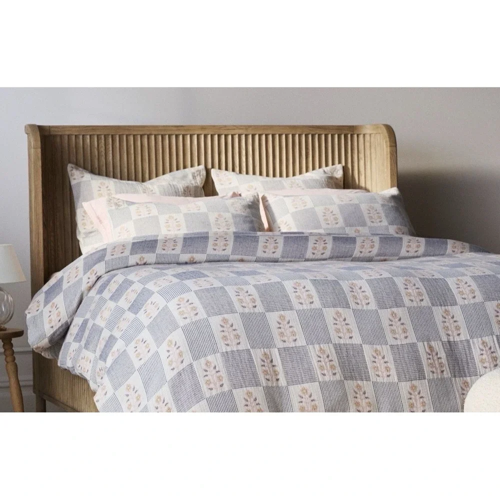 Anthropologie Pillow Shams Standard Size Floral Check Vintage Inspired Blue‎